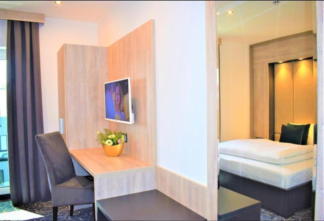 Hotel Business Bay Das Ehemalige Staycation Hotel Sindelfingen Exteriér fotografie