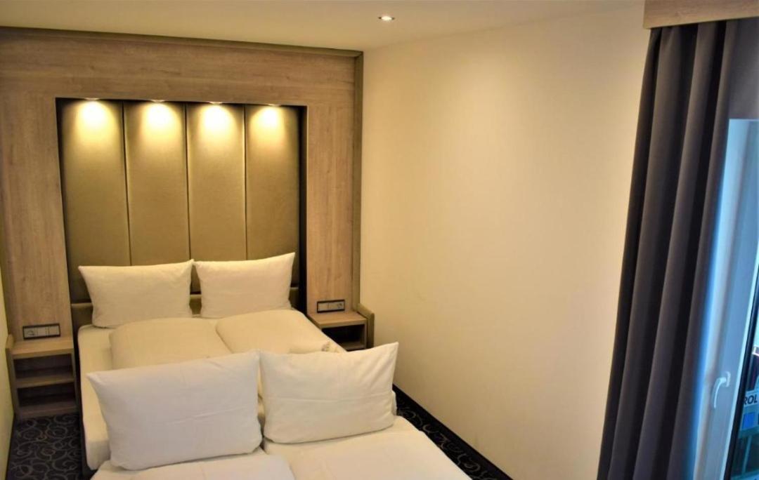 Hotel Business Bay Das Ehemalige Staycation Hotel Sindelfingen Exteriér fotografie